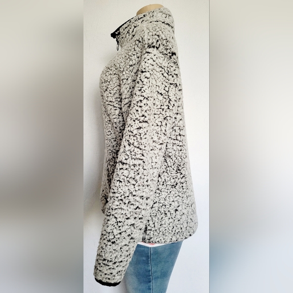 PINK Victoria's Secret Women Fuzzy Sherpa Pullover Sweater 3/4 Zip Front Gray S - Picture 14 of 16